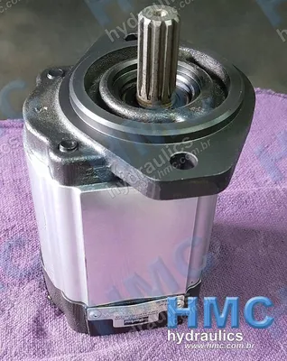 370054 332-9910-023 Bomba Hidráulica P11 - 3