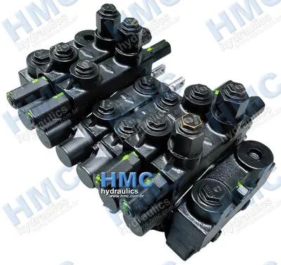 600896 -600413 - 603927 - OBSOLETO 11115266 Comando Hidráulico CH100-6 Vias - Maxion e Case 580L - Traseiro<br />
<br />
<b>PRODUTO OBSOLETO PELA DANFOSS</b><br />
<br />
Temos alternativas, mas não é mais fabricado pela Danfoss - 3